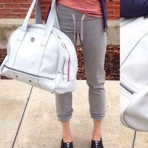 Firm! Lululemon After Asana size 4